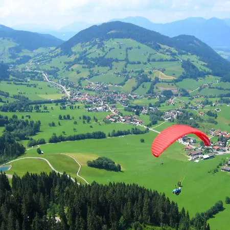 Enzian Konukevi Niederau