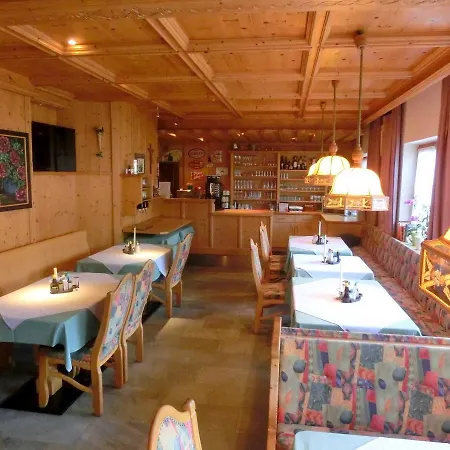 Enzian نيديراو